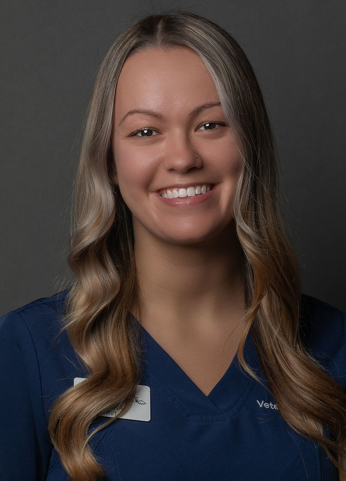 Headshot of Aquadale Registered Veterinary Technician Jenna